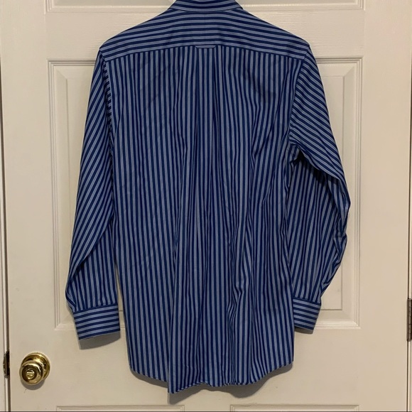 Bundle of 3 Kirkland Signature Men’s Button Down Collared Shirts Size M - Picture 5 of 11